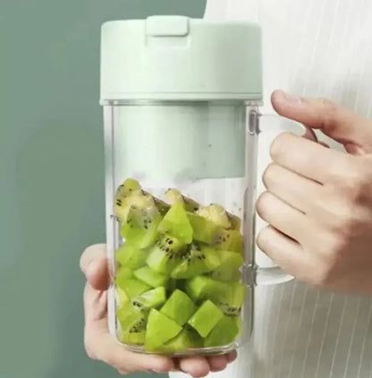 Professional Mini Juicer – Portable Blender &amp; Smoothie Maker